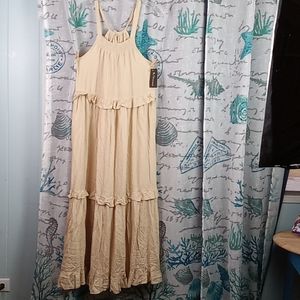 R. Vivimos lightweight, sleeveless tiered, tie back maxi dress. NWT Size M